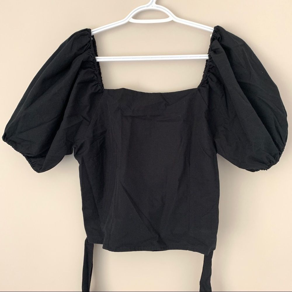 New Levi’s Top Size Medium